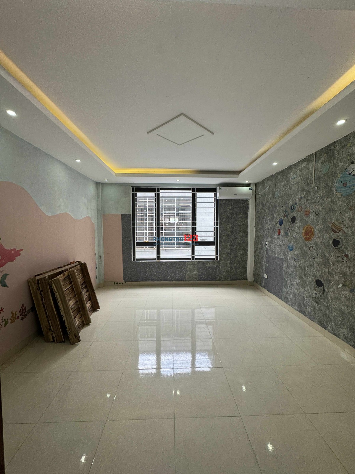 trống 2/3p trong nhà nguyên căn ko thu thêm phí dv, có đủ đồ bếp giường tủ đh nóng lanh mỗi phòng