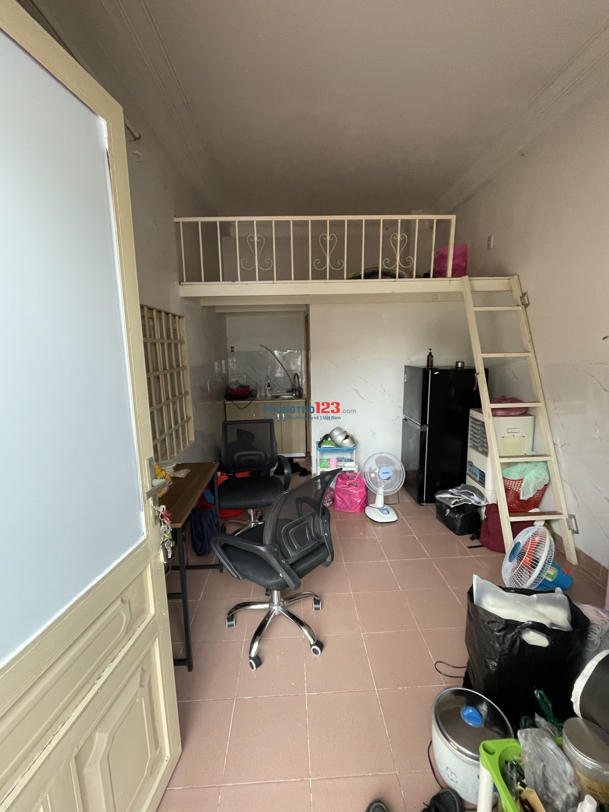 Tìm Nam ở ghép khu vực Tân Bình