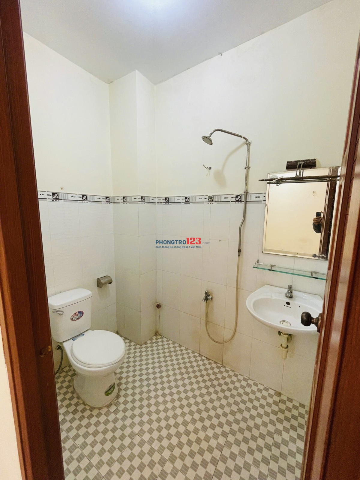 CHO THUÊ NHÀ NGUYÊN CĂN LÊ TRỌNG TẤN 68M - HẺM 6M - 2 PN - 9Tr