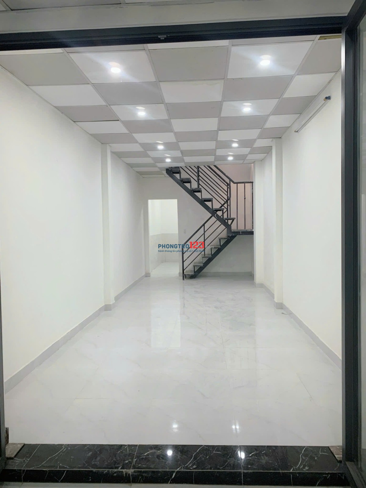 Cho thuê nhà nguyên căn đẹp như mới hẻm xe hơi đường Âu Dương Lân Phường 3 Quận 8
