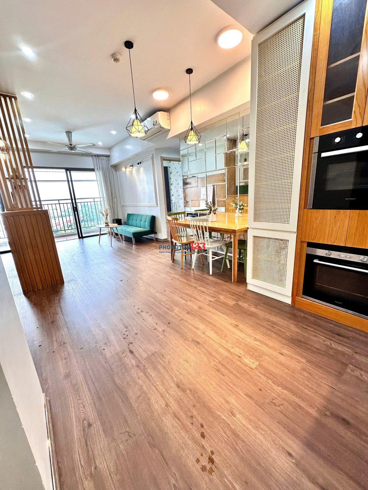 Satra Eximland,Phan Đăng Lưu,Phú Nhuận: 98m2, 2p ngủ lớn,NTCC,18tr/th