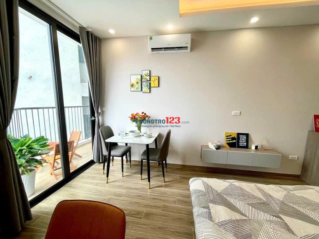 Cho Thuê Căn Hộ Ban Công, Khu Vực An Ninh Gần ĐH GTVT, Nguyễn Gia trí