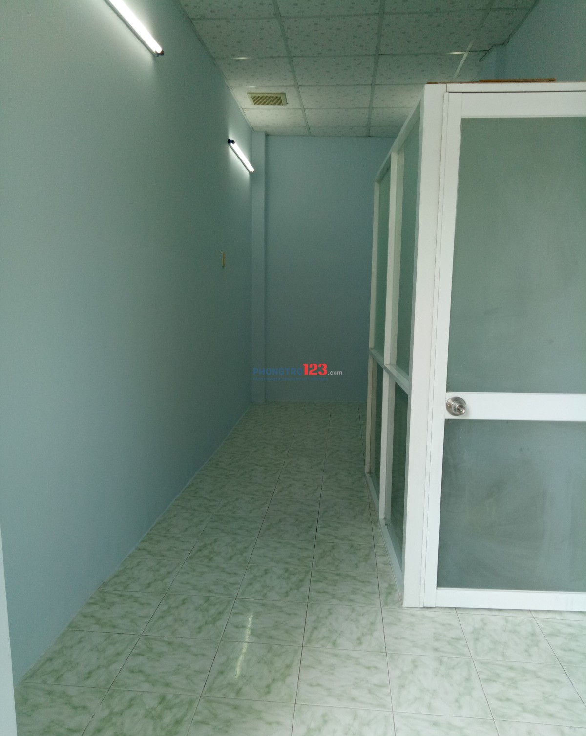 Nhà mới cho thuê nguyên căn, miễn phí internet và không tăng giá trong 2 năm.