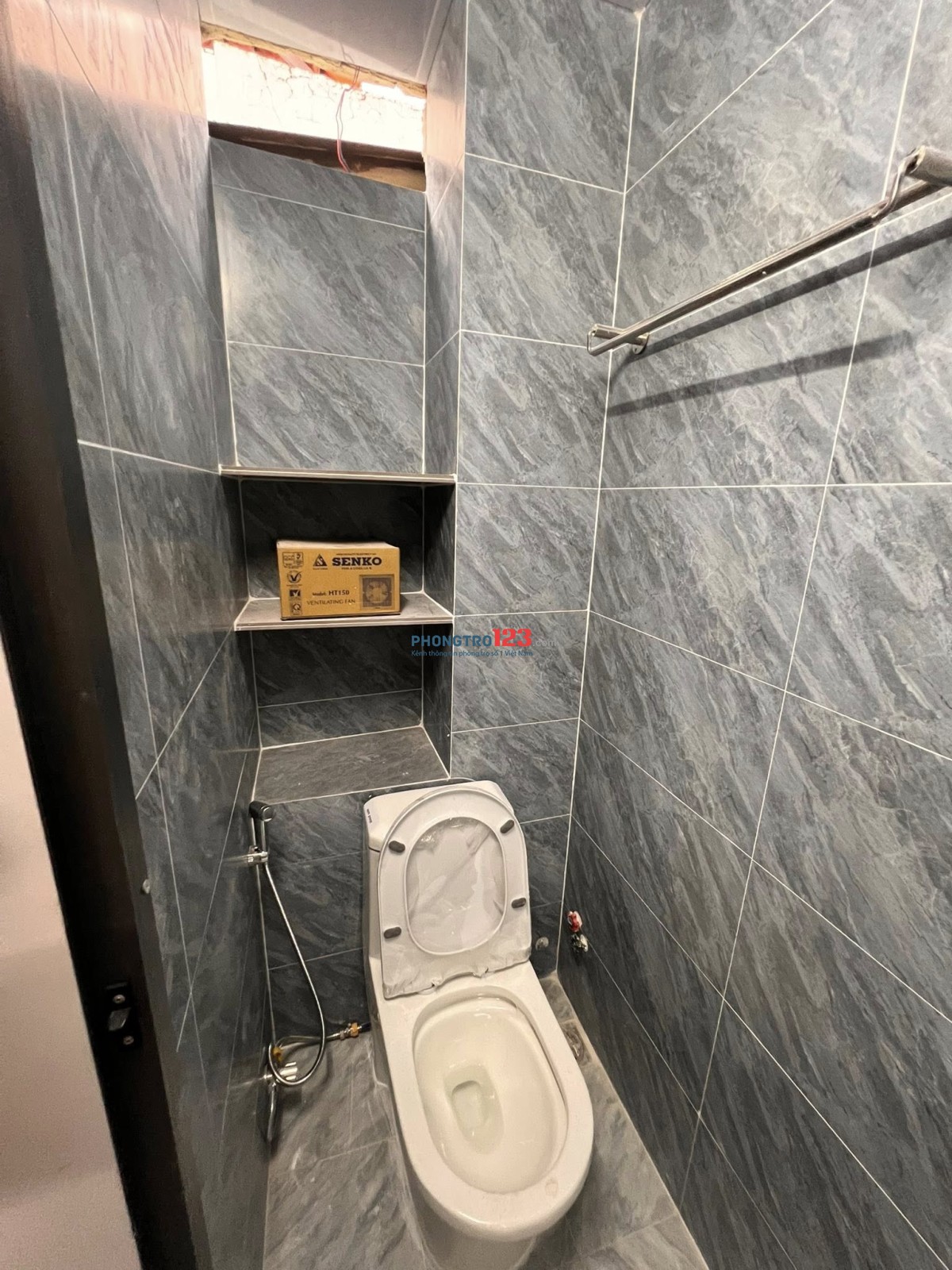 Cho thuê phòng trọ 15m2 đường Hòa Hưng - quận 10 ( phòng mới )
