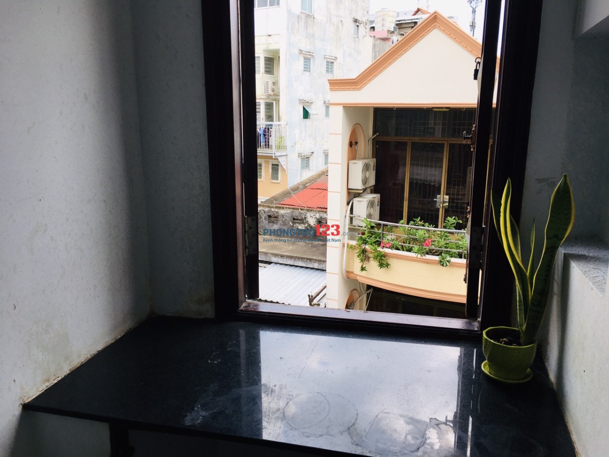 PHÒNG SẠCH ĐẸP,BAN CÔNG THOÁNG MÁT NGAY LÊ VĂN SỸ Q3