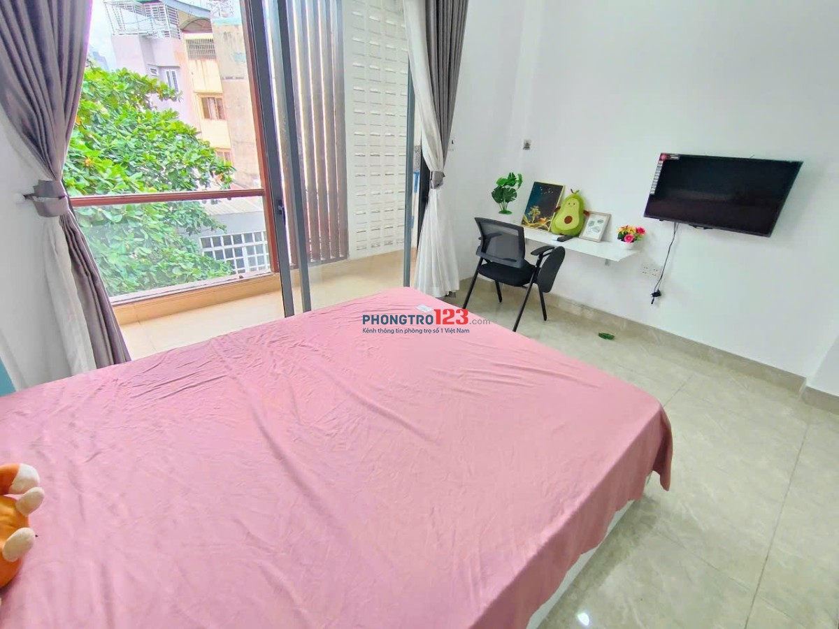 Studio ban công sang trọng Ở quận 1