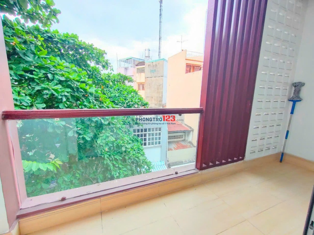 Studio ban công sang trọng Ở quận 1