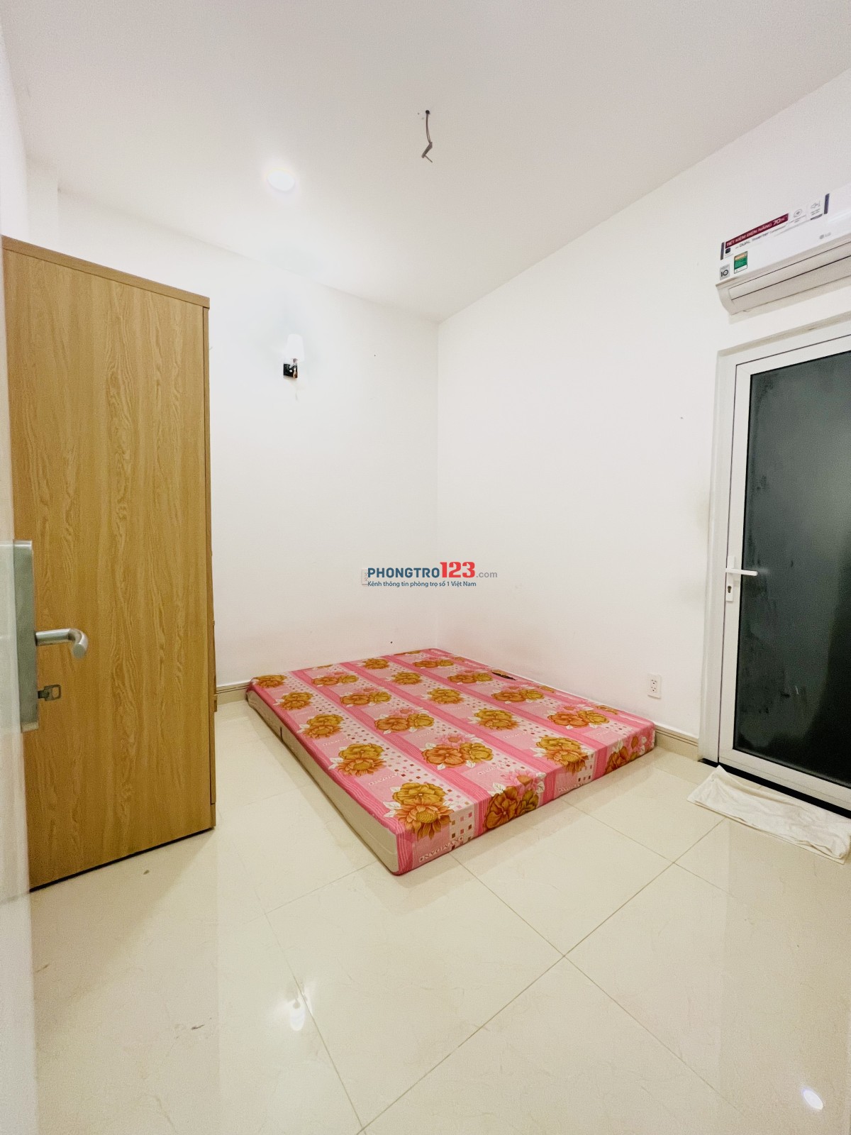 CHO THUÊ CHDV LÊ VĂN SỸ PHÚ NHUẬN Vị trí ngay Lê Văn sỹ- Phú Nhuận. Thông với Hoàng Sa- Trường Sa