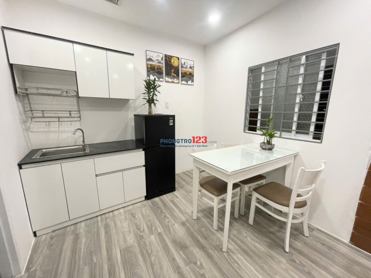 Cho thuê Căn Hộ Studio Tại 153 Bạch Đằng, Khu Sân Bay