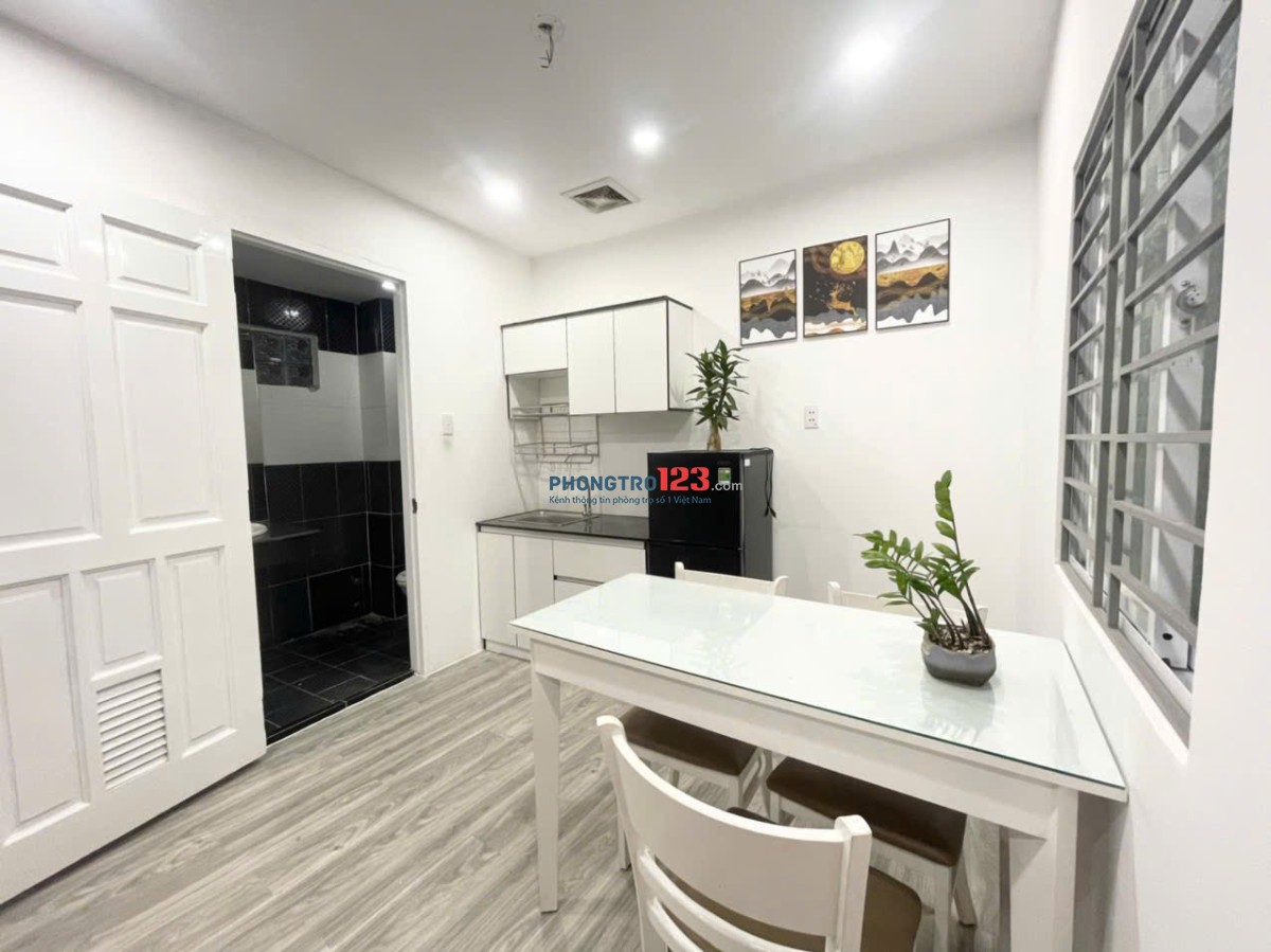 Cho thuê Căn Hộ Studio Tại 153 Bạch Đằng, Khu Sân Bay