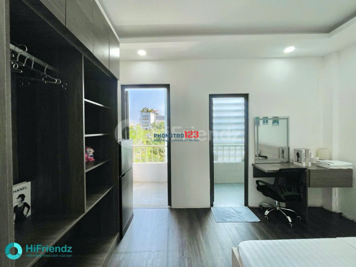 Cho Thuê Căn Hộ Dịch Vụ Ban Công Cao Cấp Tại 1066 Trường Sa, Quận 3