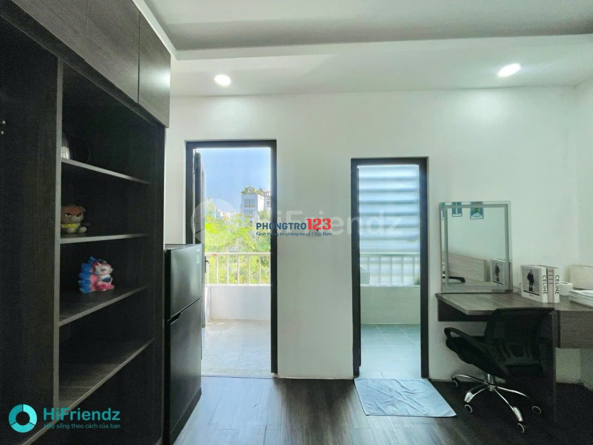 Cho Thuê Căn Hộ Dịch Vụ Ban Công Cao Cấp Tại 1066 Trường Sa, Quận 3