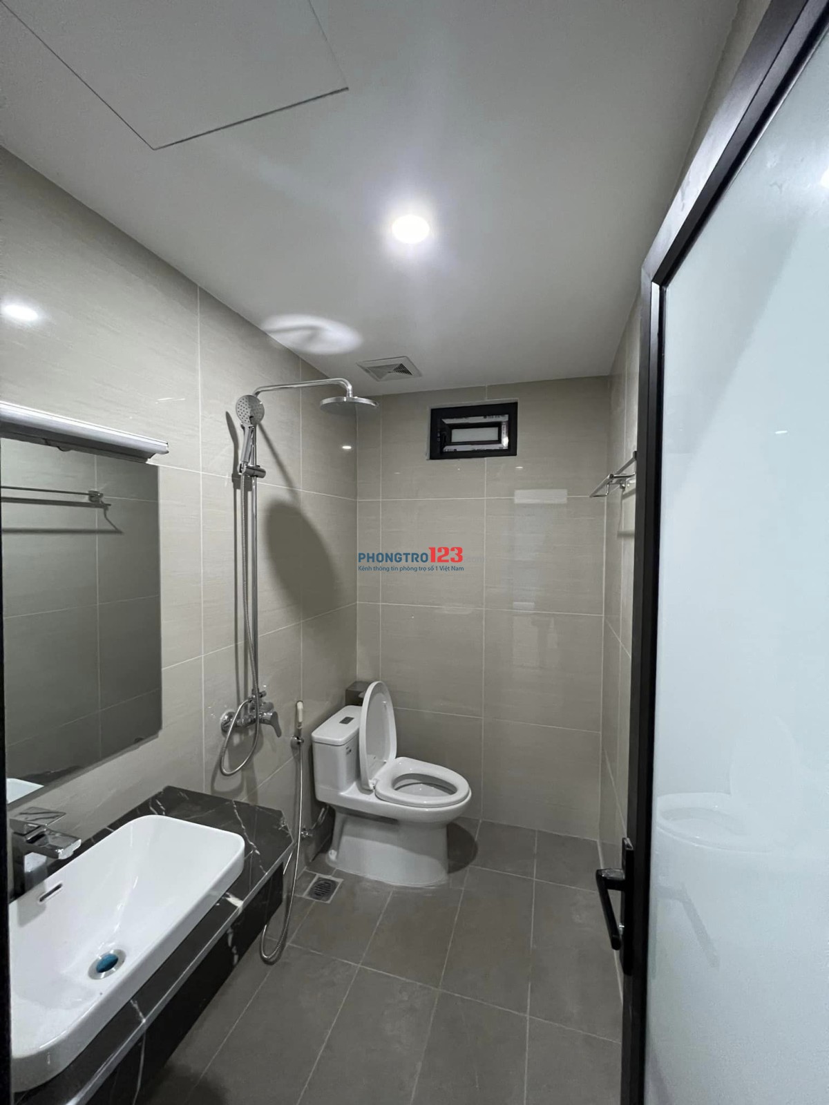 Cho thuê CCMN full đồ khép kín Trịnh Công Sơn, Tây Hồ