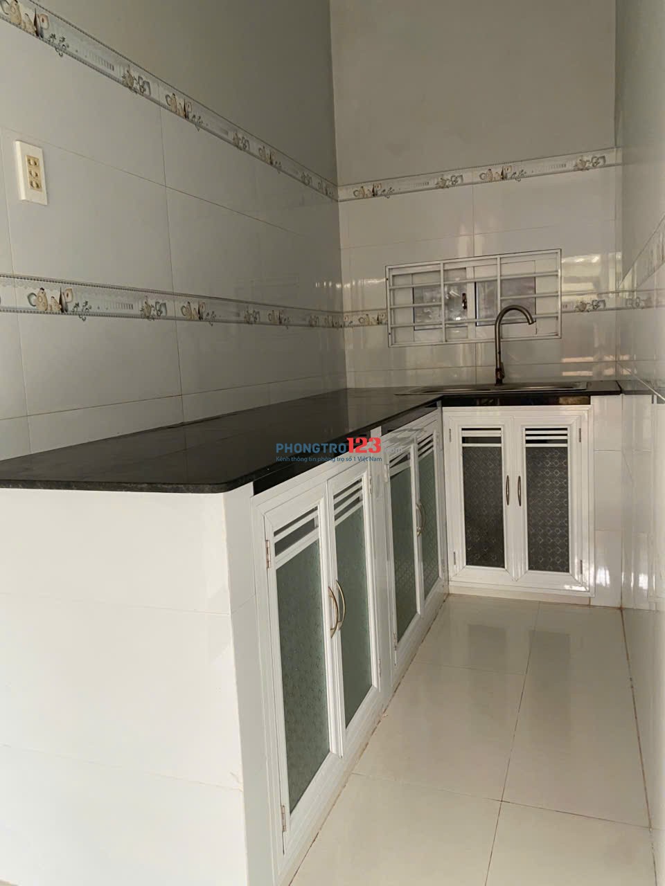 Cho thuê NHÀ CẤP 3 VIEW BIỂN CÁCH BIỂN CHỈ 10 mét - Mũi Né, Phan Thiết, Bình Thuận
