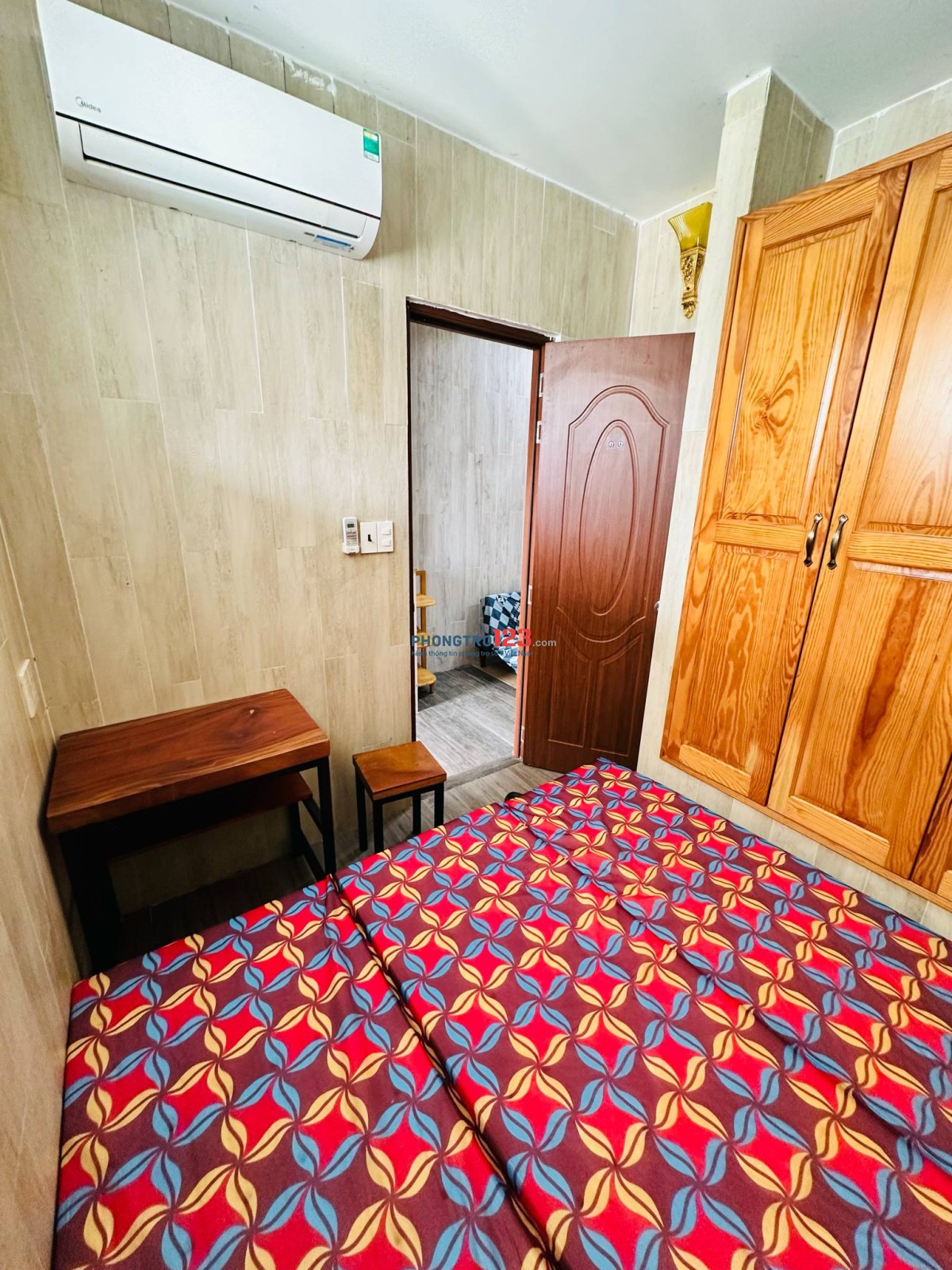 Căn hộ dịch vụ 1PN, Full NT, Ban công trung tâm Quận Bình Thạnh