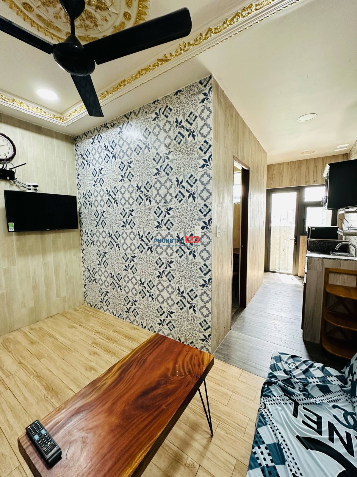 Căn hộ dịch vụ 1PN, Full NT, Ban công trung tâm Quận Bình Thạnh