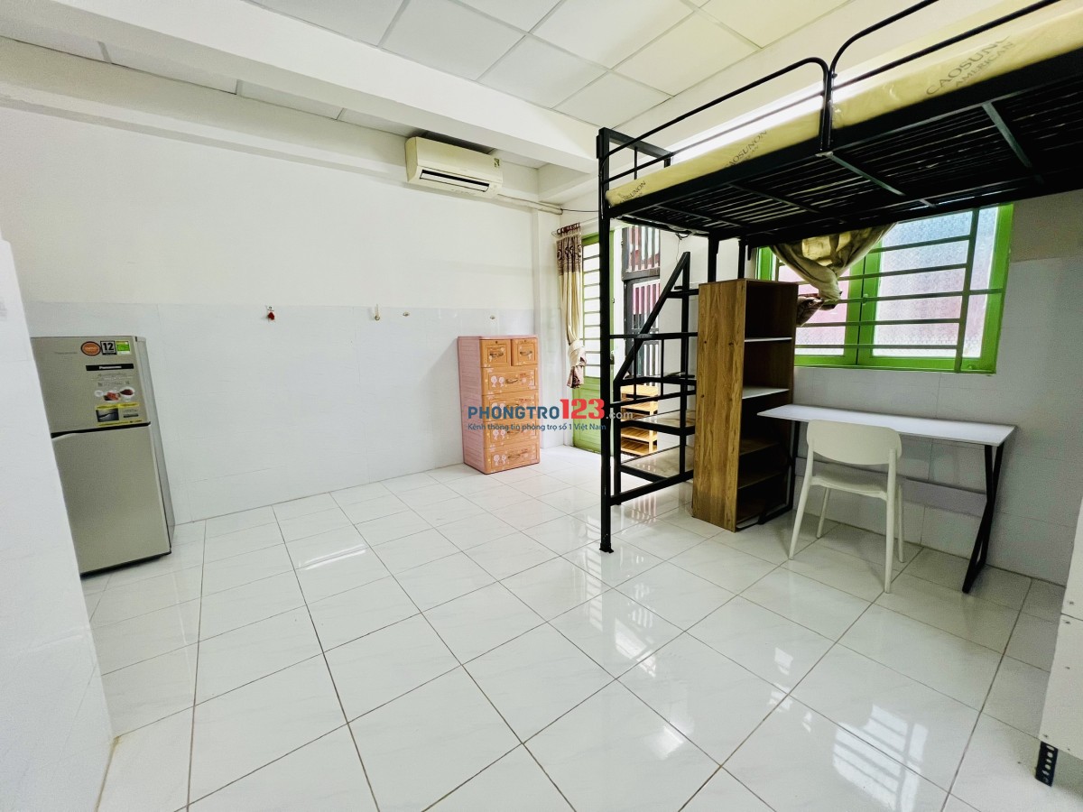 Chính chủ cho thuê phòng trọ full nội thất, đường Dương Quảng Hàm, gần đại học CN4 - Văn Lang
