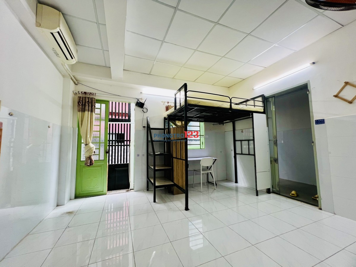 Chính chủ cho thuê phòng trọ full nội thất, đường Dương Quảng Hàm, gần đại học CN4 - Văn Lang