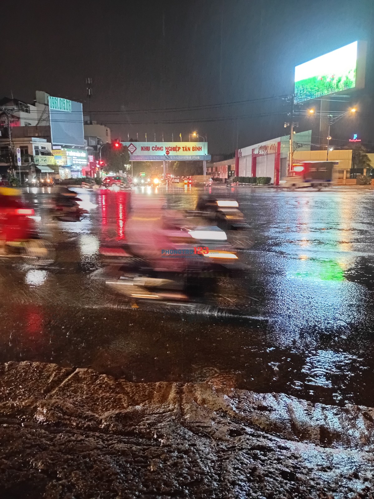Phòng cho thuê sân vườn yên tĩnh sạch sẽ