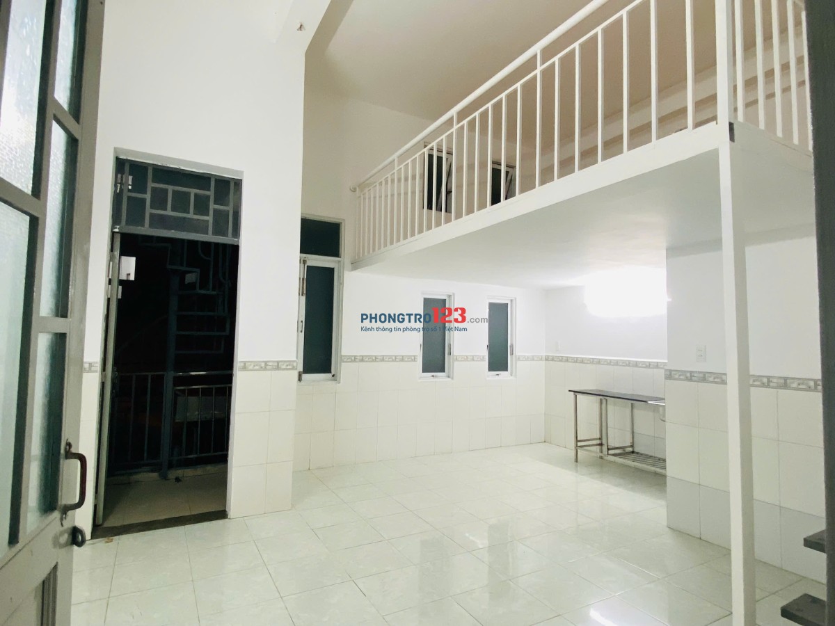 CHÍNH CHỦ CHO THUÊ PHÒNG PHƯỚC LONG A, PHÒNG RỘNG, GIỜ GIẤC TỰ DO