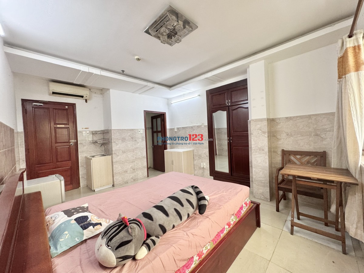 Trống phòng full nội thất ngay mặt tiền Trường Chinh gần cầu Tham Lương , Bx An Sương