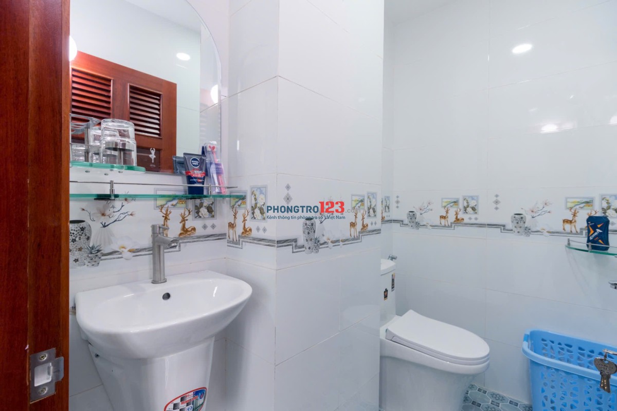 Căn Hộ Studio 30m2 Phù Hợp 2-3 Khách, Nhà Thang Máy, Cửa Sổ Trời, Gần ĐH Văn Lang, Chợ Bà Chiểu