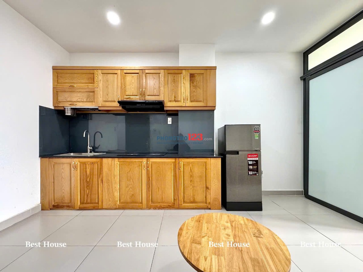 CHO THUÊ CHDV 1PN 1PK BAN CÔNG ĐỐI DIỆN ETOWN CỘNG HÒA NỘI THẤT ĐẸP