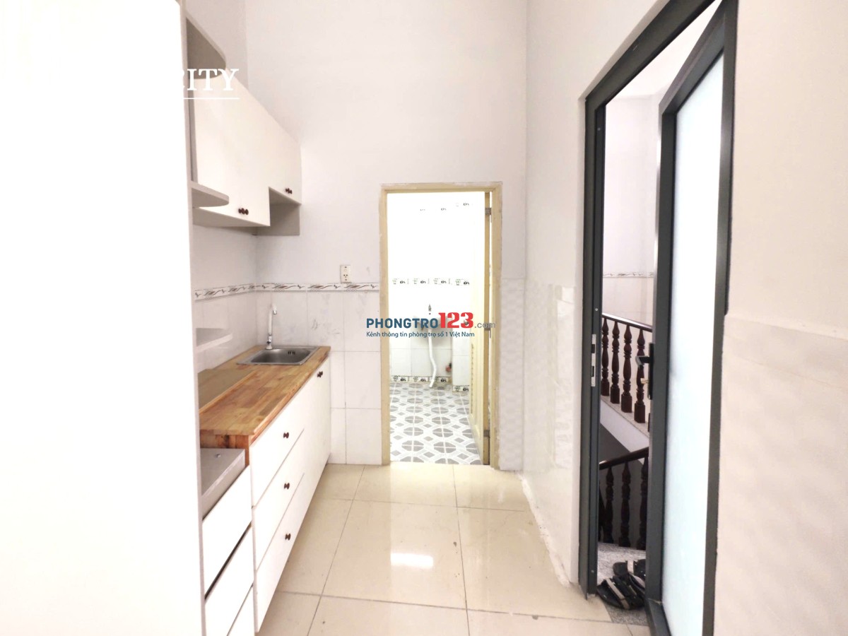 Hot dự án mới - Ban công Cửa sổ thoáng - Full nội thất