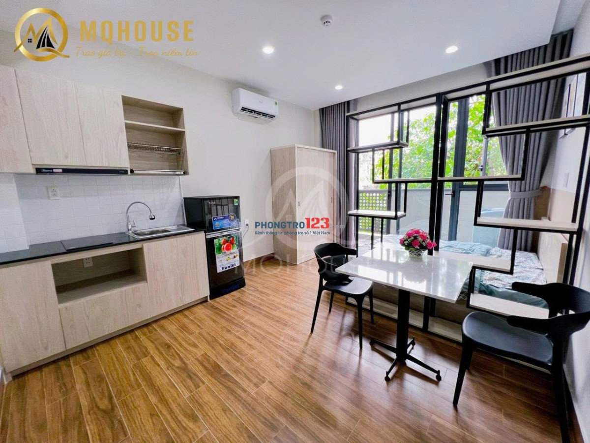 CHO THUÊ CHDV BAN CÔNG THANG MÁY ĐỐI DIỆN ETOWN CỘNG HÒA NHÀ MỚI