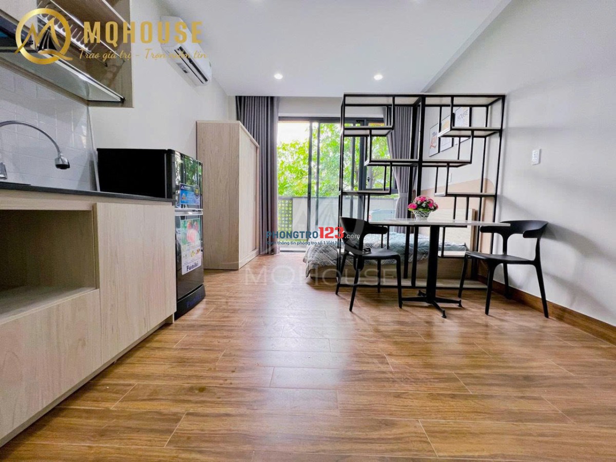 CHO THUÊ CHDV BAN CÔNG THANG MÁY ĐỐI DIỆN ETOWN CỘNG HÒA NHÀ MỚI