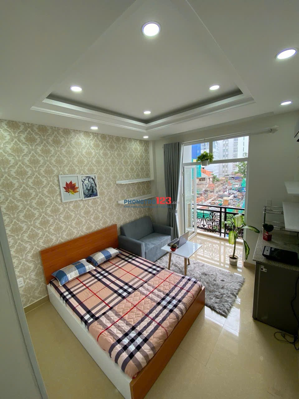 Phòng Trọ Full Nội Thất + Ban Công Tại Ung Văn Khiêm, Bình Thạnh Gần Hutech, Ngoại Thương, UEF, GTVT