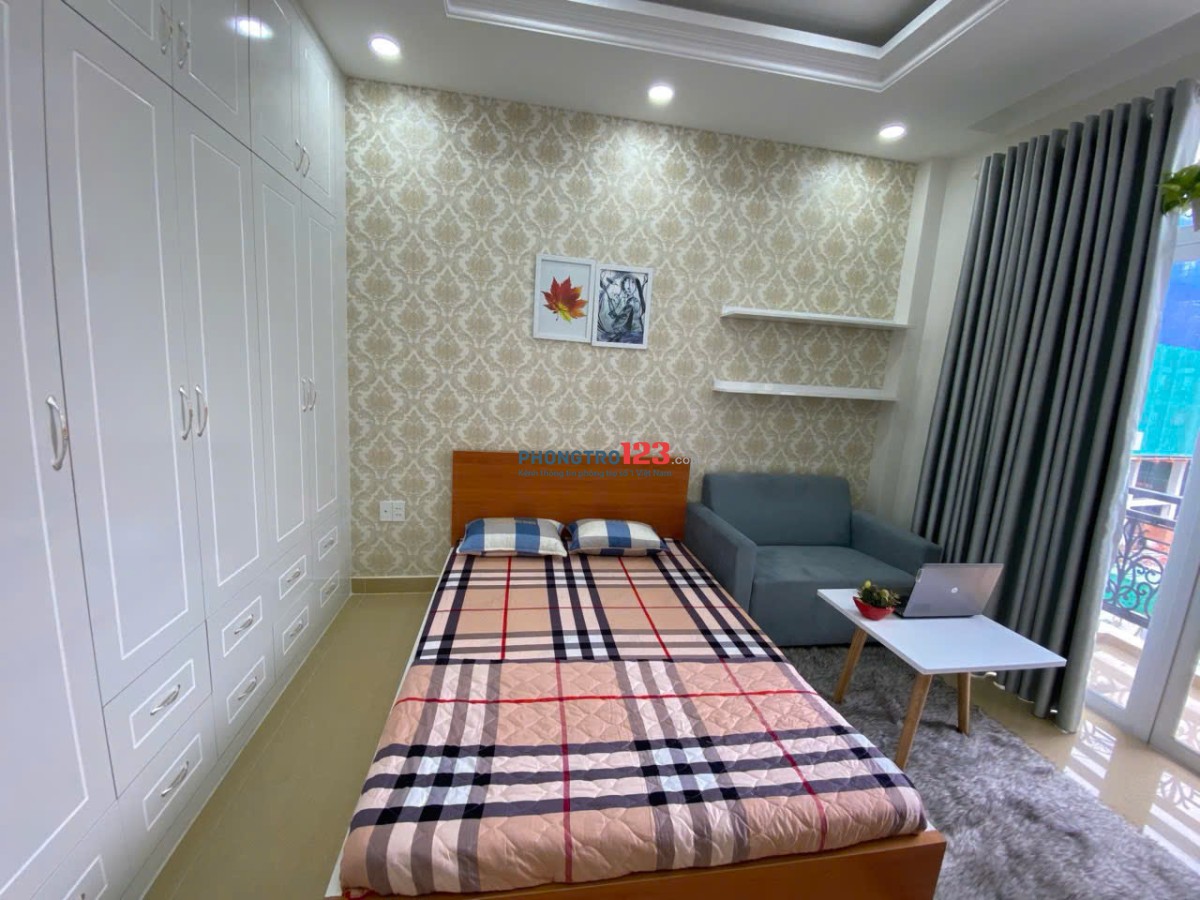 Phòng Trọ Full Nội Thất + Ban Công Tại Ung Văn Khiêm, Bình Thạnh Gần Hutech, Ngoại Thương, UEF, GTVT