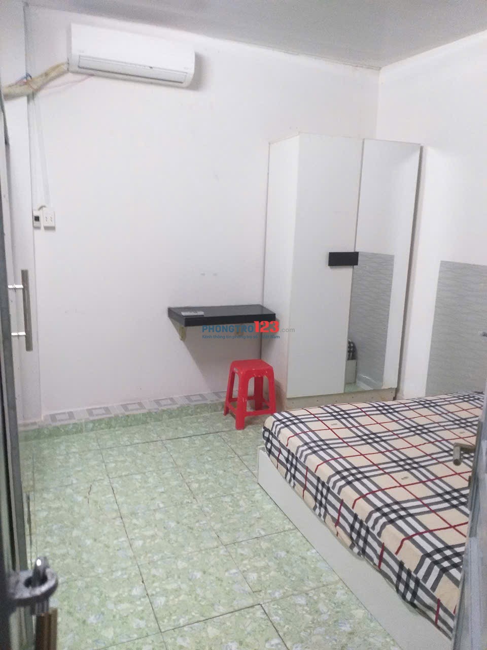 Cho thuê phòng trọ full nội thất giá rẻ đường Hồng Lạc gần trường ĐH Văn Hiến, chợ Tân Bình