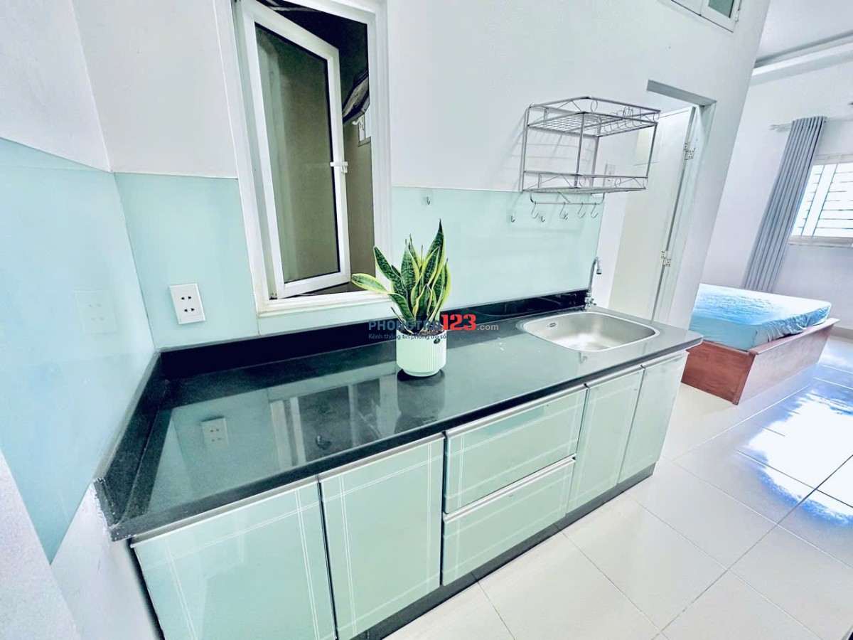 Phòng trọ cho thuê giá rẻ ĐH UEH Q10 đầy đủ nội thất cửa sổ thoáng mát