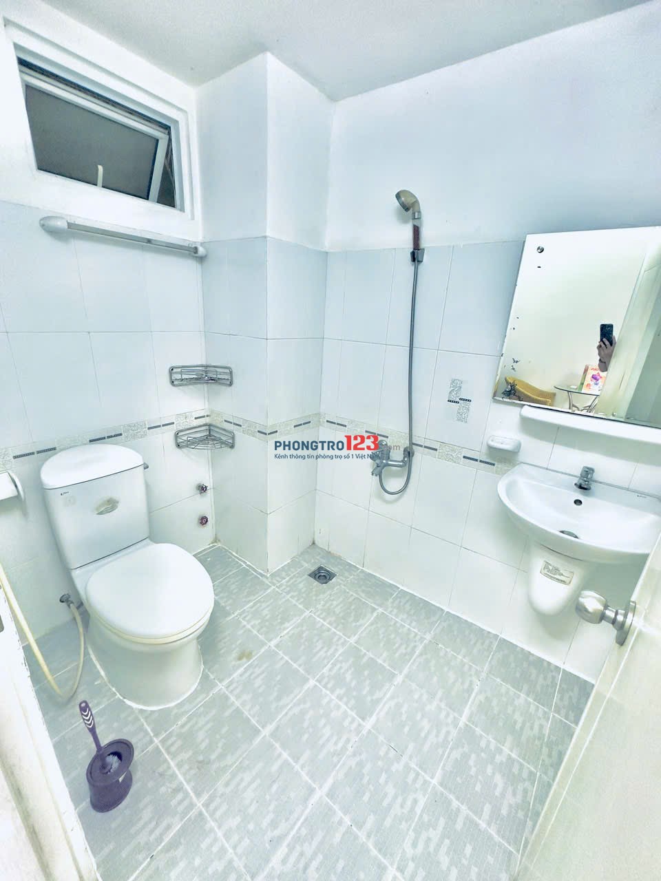 Phòng trọ cho thuê giá rẻ ĐH UEH Q10 đầy đủ nội thất cửa sổ thoáng mát