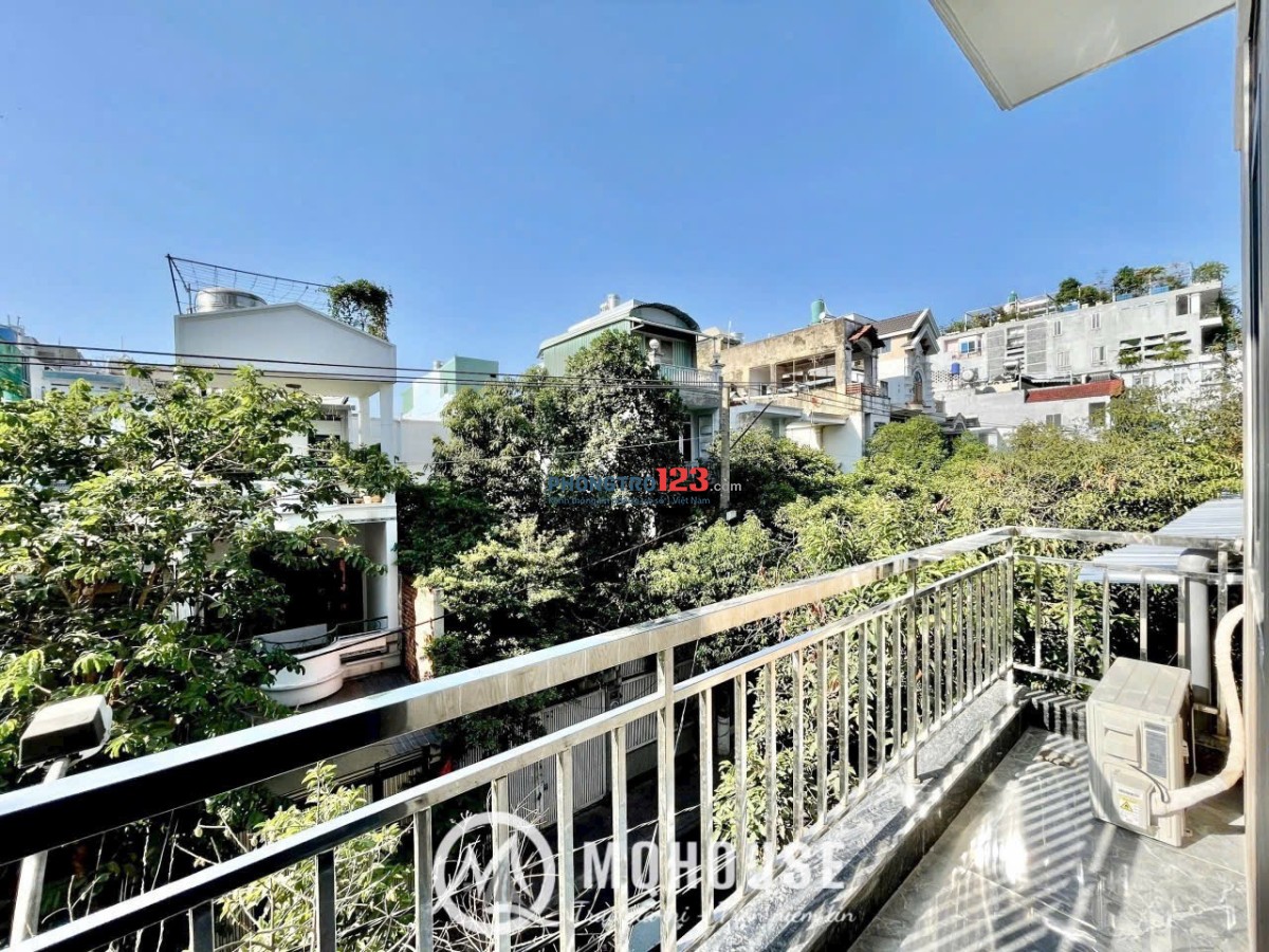 STUDIO BAN CÔNG – FULL NỘI THẤT – TÂN BÌNH GẦN ETOWN, ĐH GREENWICH