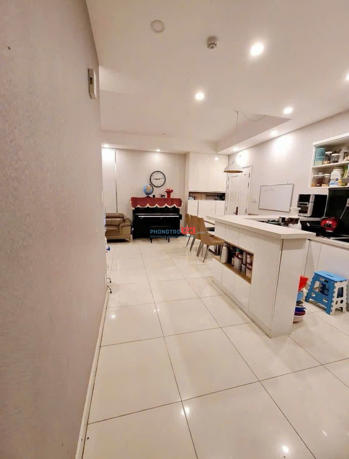 Chung cư Phúc Yên, 125m2, 3PN, Full Nội thất, Căn Góc, Giá 12tr/tháng