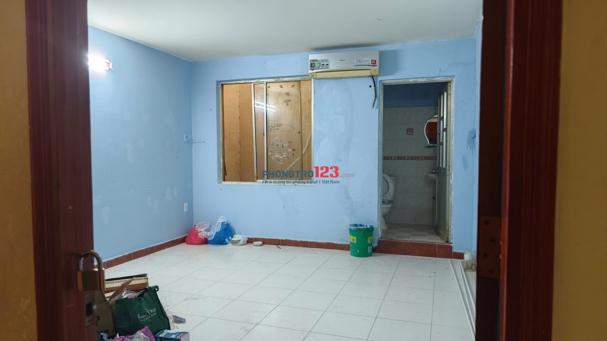 Phòng trọ 20m2 Hoa Sứ, Q. PN (Đối diện siêu thị Coopmart Rạch Miễu)