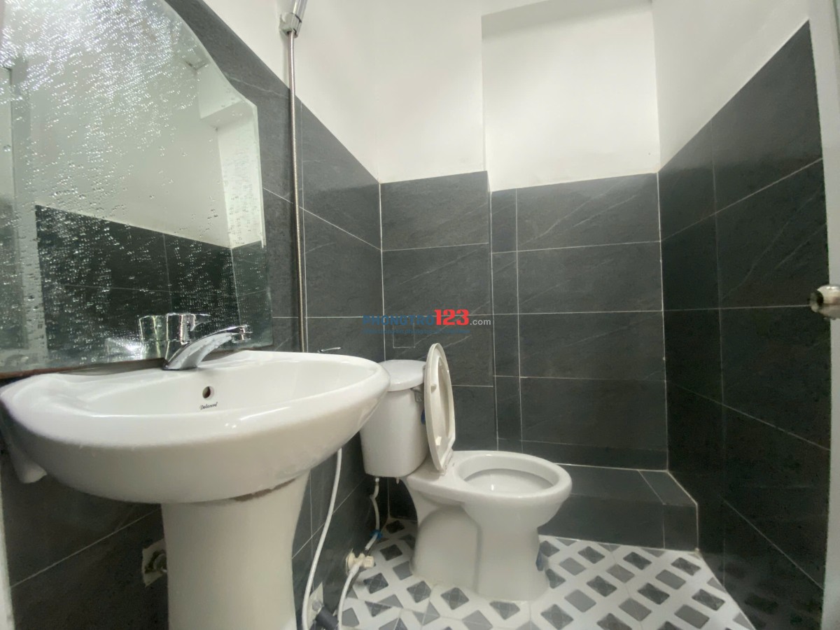  PHÒNG ĐẸP CỬA SỔ RỘNG – GIÁ TỐT – NGAY TRUNG TÂM BÌNH THẠNH 