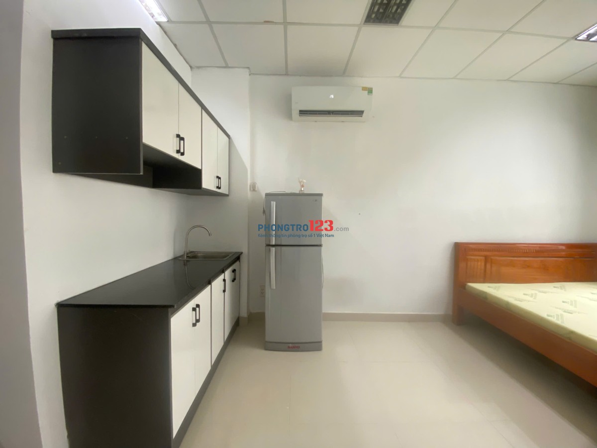  PHÒNG ĐẸP CỬA SỔ RỘNG – GIÁ TỐT – NGAY TRUNG TÂM BÌNH THẠNH 