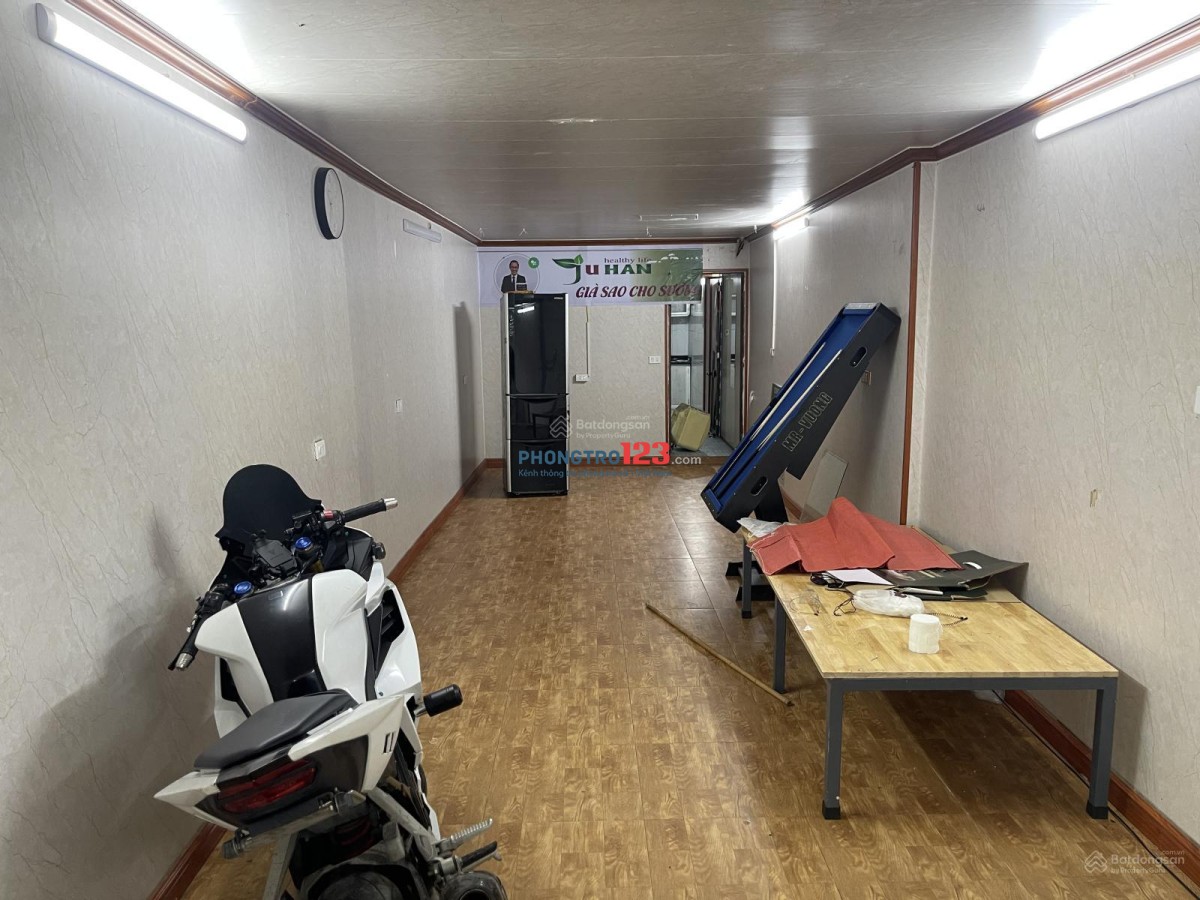 Chính chủ cho thuê nhà làm MBKD, ô tô đỗ tận cửa, để ô tô được trong nhà