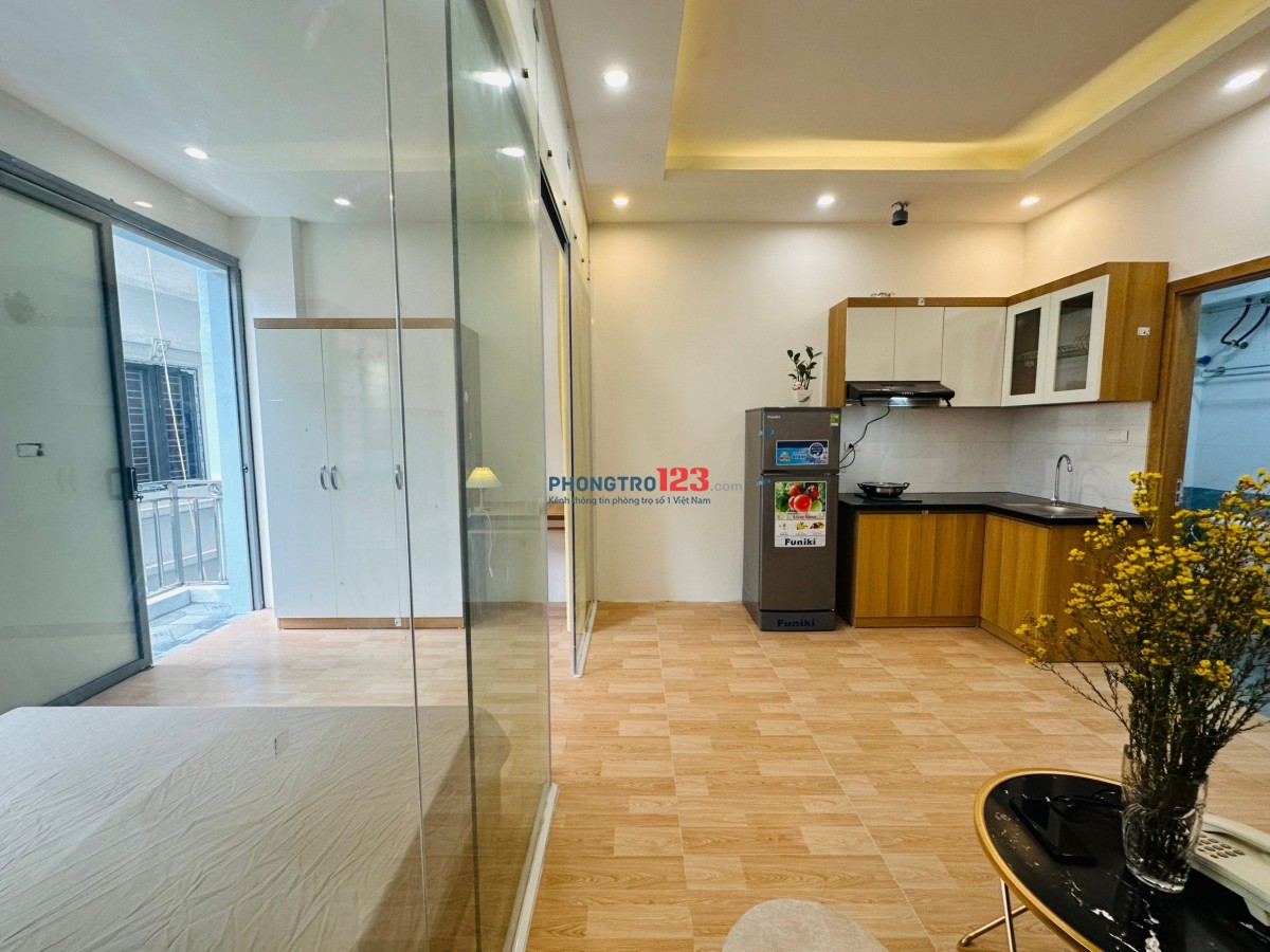 Địa chỉ: 164 Đê La Thành - Đống Đa. Phòng 1n1k - 45m2 - vào ở luôn