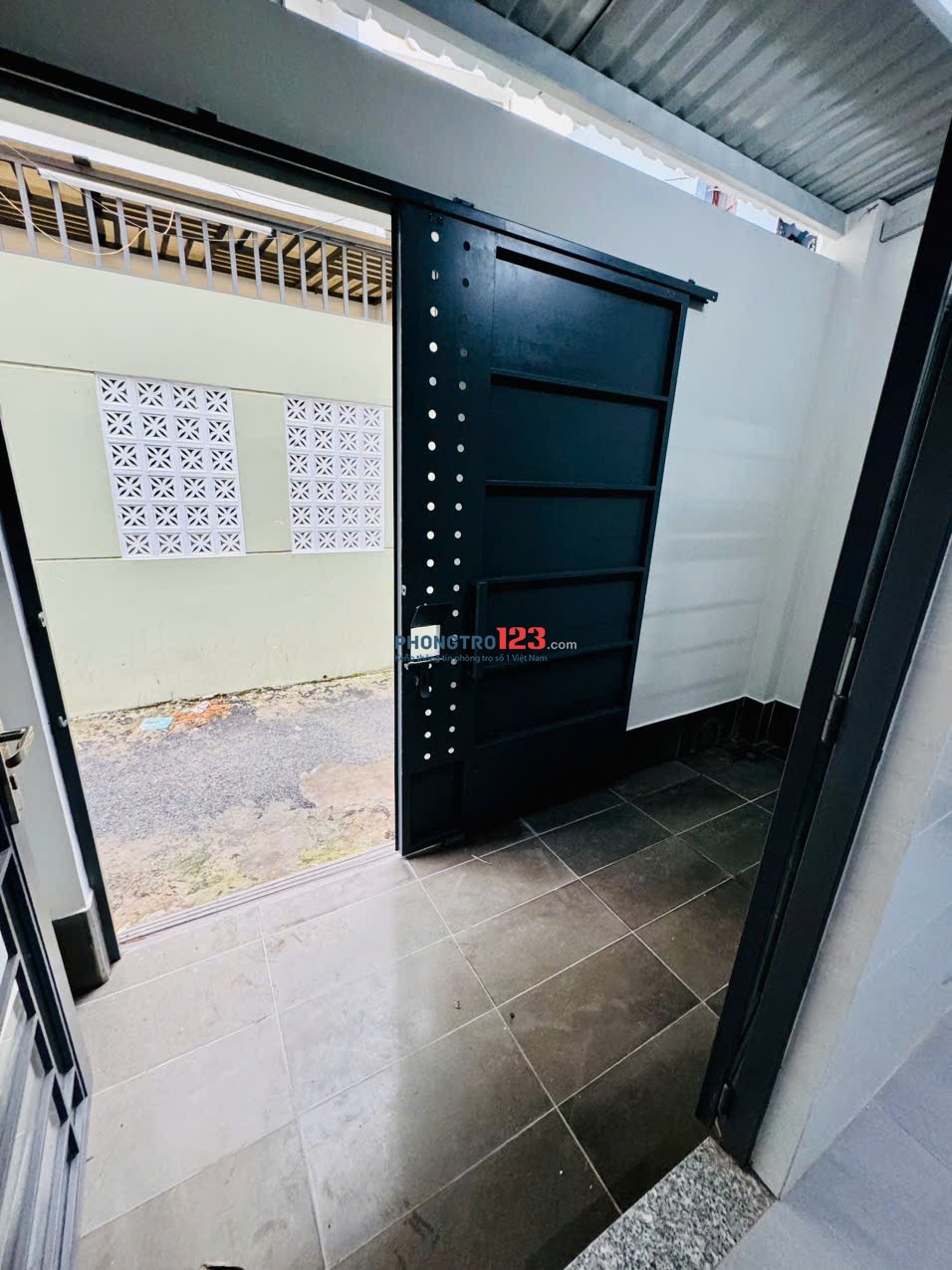 Phòng trọ mới xây có gác 25 - 30m2. Hẻm 656 Quang Trung F11 Gò Vấp ( Đối diện BV Gò Vấp).