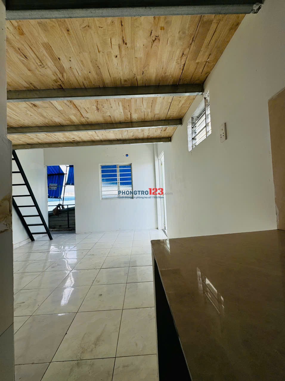 Phòng đẹp bancon có gác rộng 30m2 - 269 Phan Huy Ích Gò Vấp.