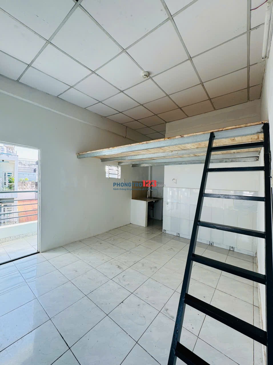 Phòng đẹp bancon có gác rộng 30m2 - 269 Phan Huy Ích Gò Vấp.