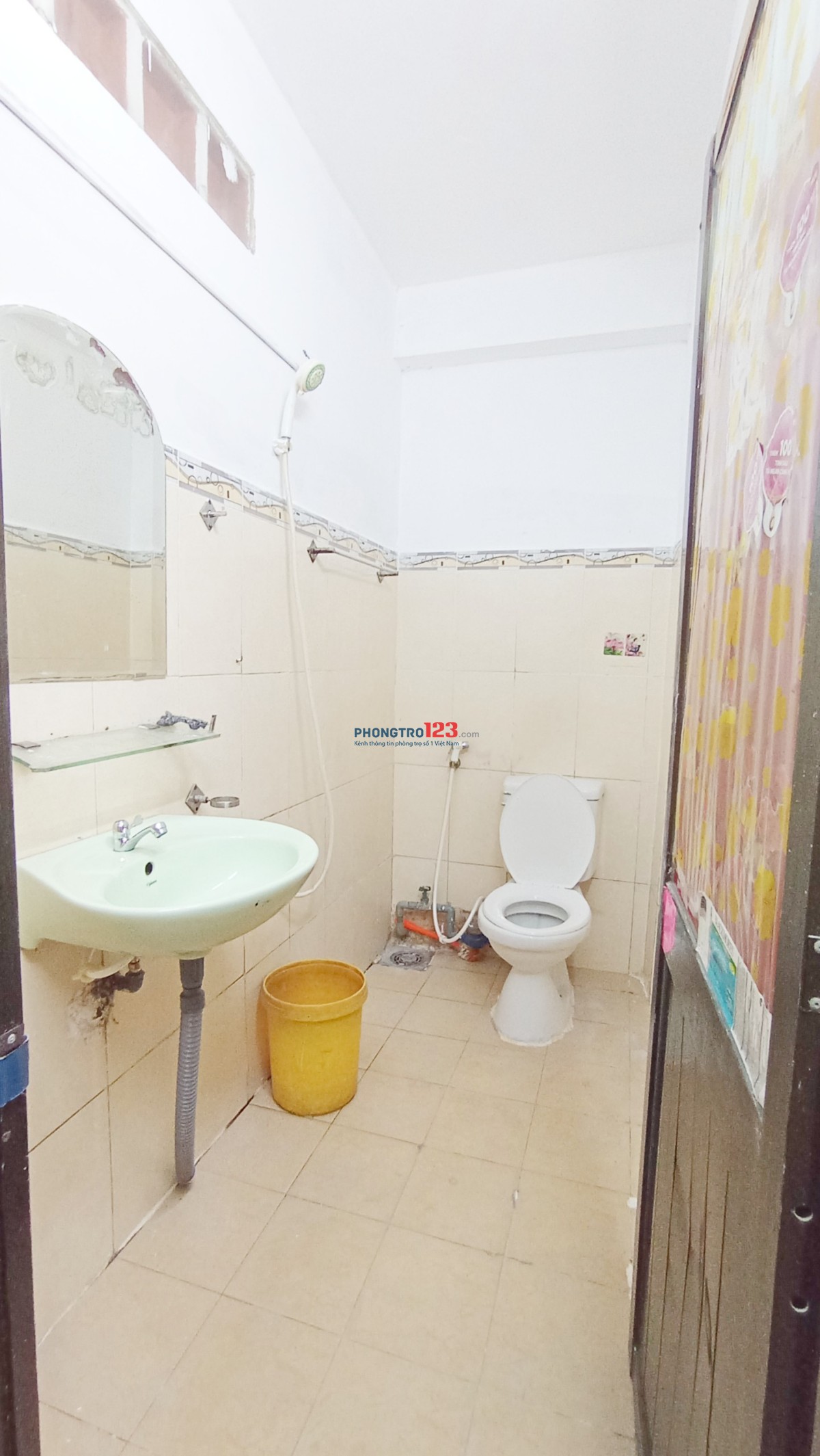 Phòng Nhỏ Tầng Trệt Bao Điện nước