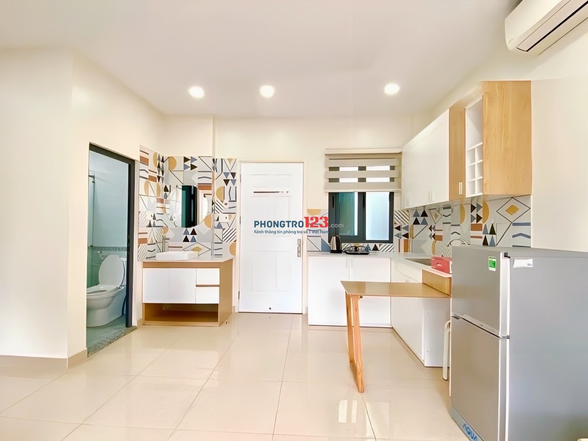 CHO THUÊ STUDIO BAN CÔNG - GẦN LOTTE, CẦU KÊNH TẺ, KDC HIM LAM, ĐH TĐT - SÁT Q4 Q8