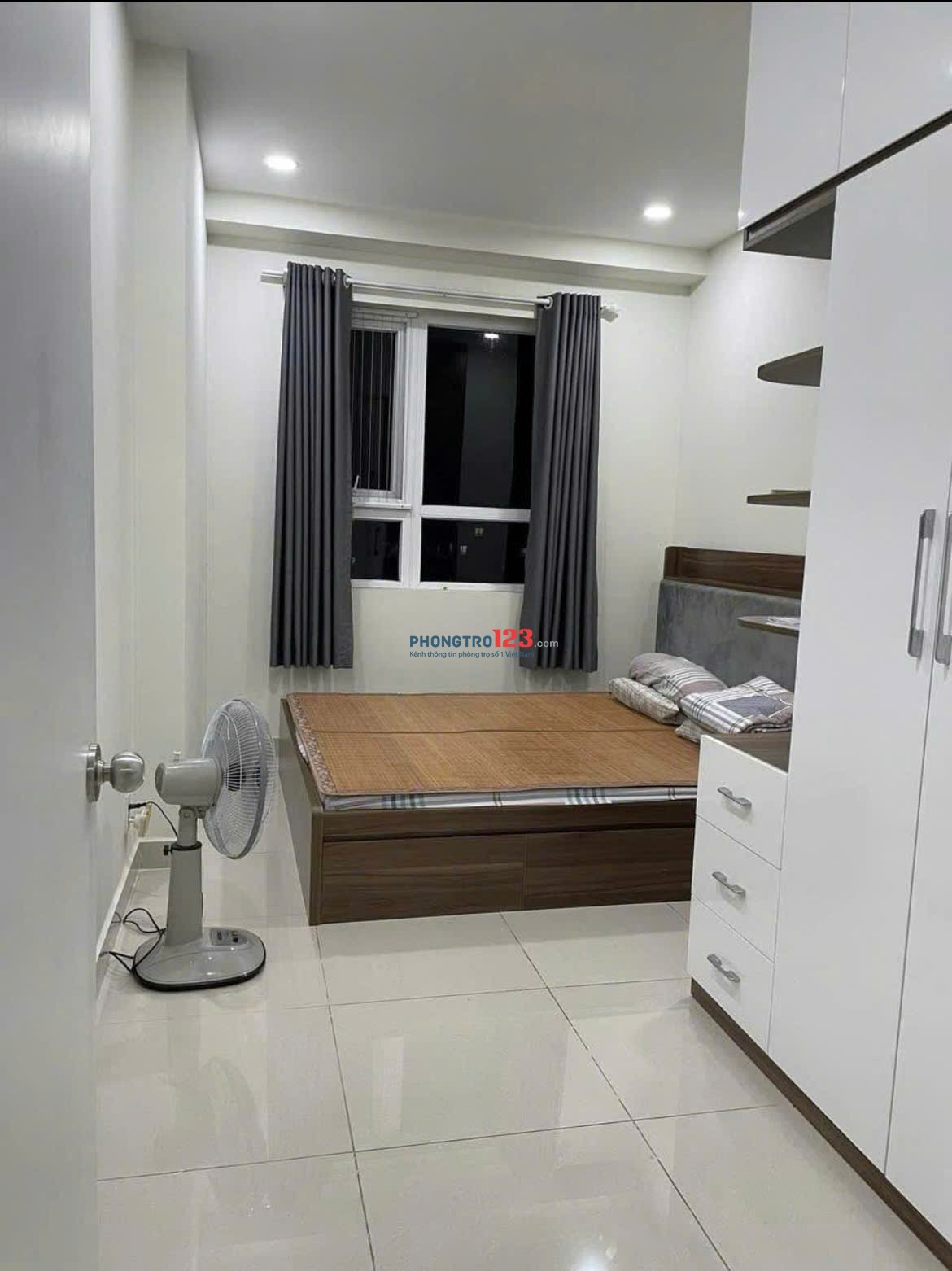 Chung cư Bàu Cát, Hồng lạc, p10, TB: 69m2, 2PN, NT, 9tr/th.