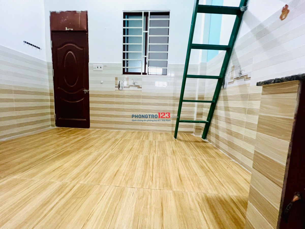 TRỐNG DUPLEX GÁC CAO - Ở ĐƯỢC 3,4 NGƯỜI - DIỆN TÍCH RỘNG - NGAY NGUYỄN DUY TRINH QUẬN 2