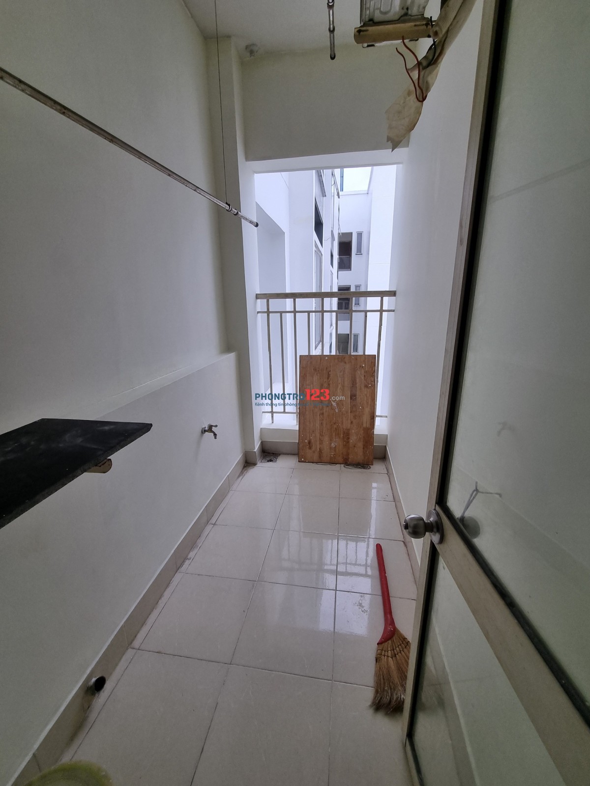 Cho thuê căn hộ góc tầng 10 chung cư Bình Trị Đông B (Hai Thành, đường Tên Lửa)